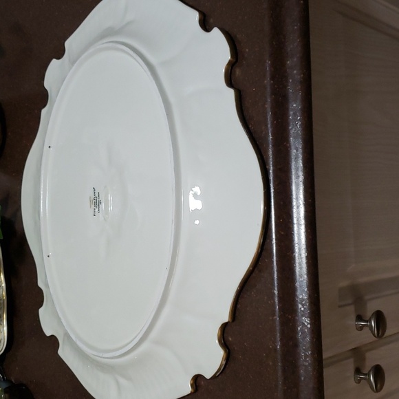 Fitz and Floyd Christmas Court by Fitz & Floyd, 18" Oval Platter. - Picture 4 of 5